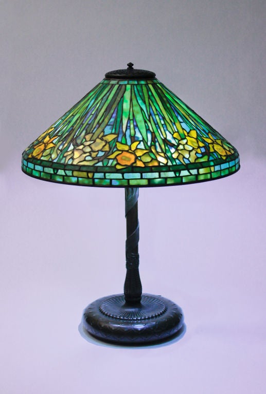 American TIffany Studios Daffodil Table Lamp