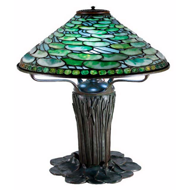 Tiffany Studios Lily Pad Table Lamp on Cattail Base at 1stDibs