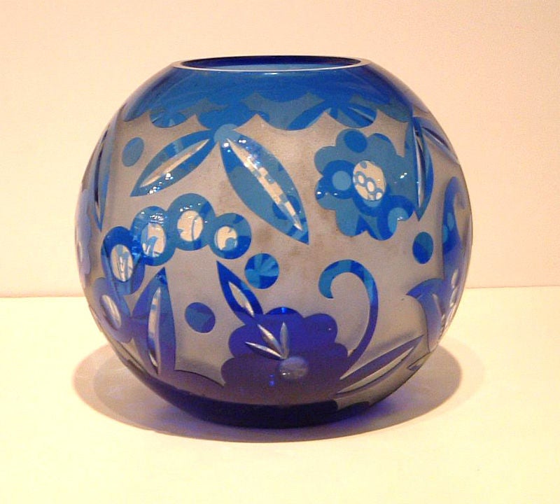 An Art Deco vase by Krasno Studios<br />
Clear cut glass with Cobalt overlays<br />
Czech, c.1930<br />
10.2