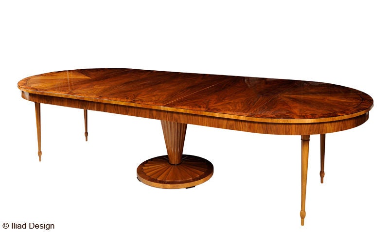 Biedermeier Inspired Pedestal Dining Table by ILIAD Design In Excellent Condition For Sale In New York, NY