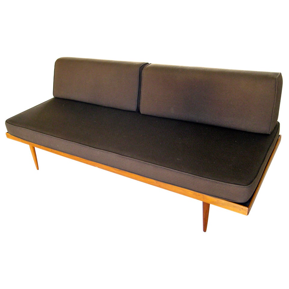 A 1950's Teak Daybed / Sofa In The Style Of Peter Hvidt.