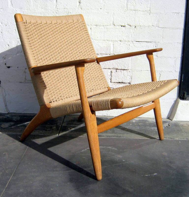 Mid-Century Modern Hans Wegner CH-25 Lounge Chair C.1950's