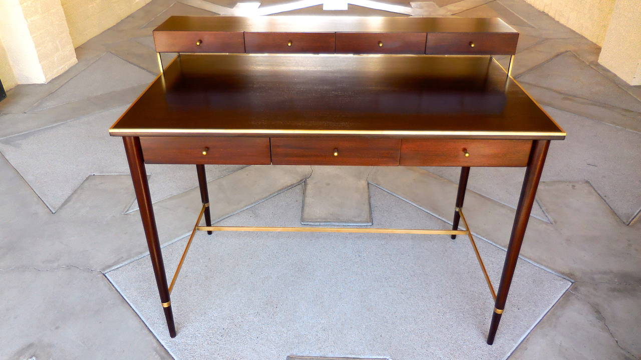Mid-Century Modern Superb 1950s Connoisseur Collection Writing Table by Paul McCobb
