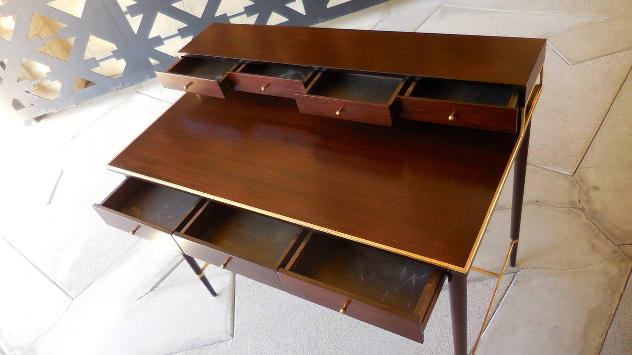 Superb 1950s Connoisseur Collection Writing Table by Paul McCobb In Excellent Condition In Palm Springs, CA