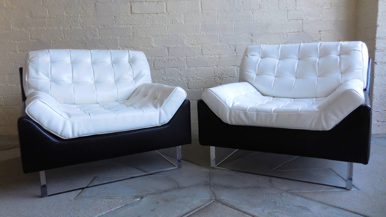 American Pair of Black and White Leather Club Chairs on Custom Acrylic Bases, circa 1970s