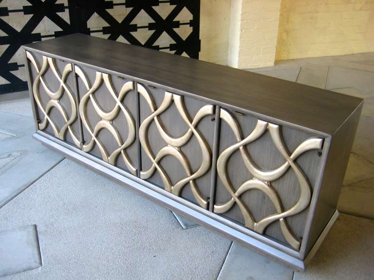 A 1970s Sculpted Facade Silver Leaf Credenza by American Manufacturer Stanley In Excellent Condition In Palm Springs, CA