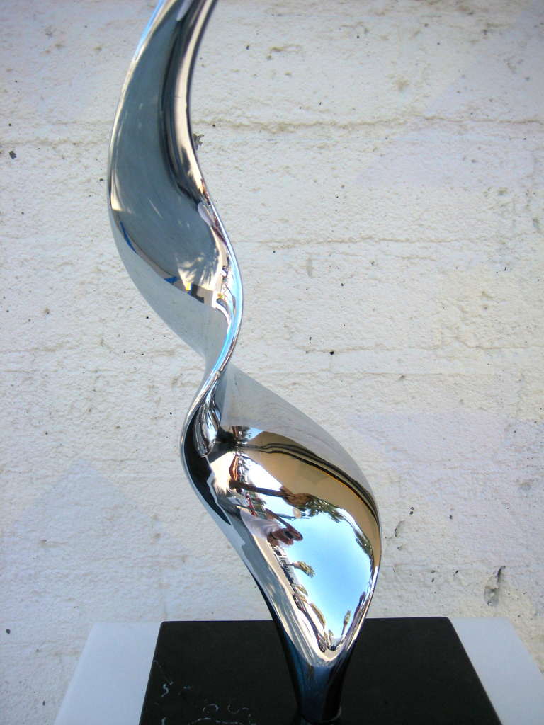 Dynamically Soaring Chrome Plated Steel Sculpture by American Artist Lou Pearson (1925-2005) 1