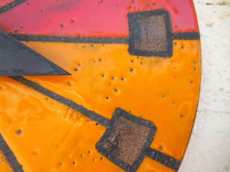 Vibrantly Glazed Howard Miller, Italian Ceramic Wall Clock In Excellent Condition In Palm Springs, CA