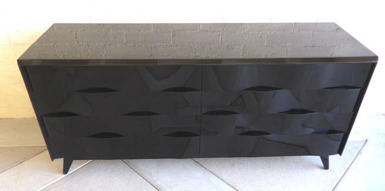 Swedish Obsidian Lacquered Birchwood Chest by Edmond Spence, circa 1950 3