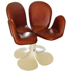 A Fiberglass And Leather Chair In The Style Of Richard Schultz C.1960's.