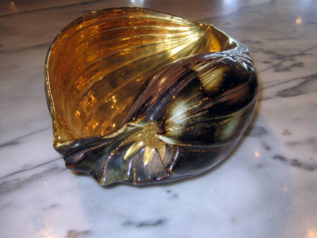 A Set Of Three Italian Porcelain Sea Shell Bowls By Buccellati 3