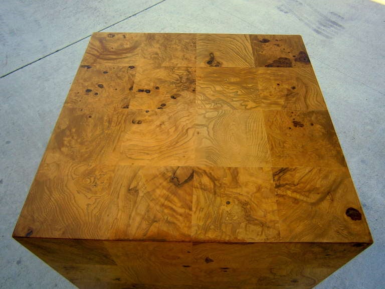 A Labeled Burl Wood Cube By Milo Baughman For Thayer Coggin In Excellent Condition In Palm Springs, CA