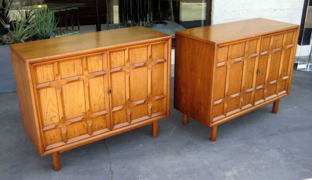 American A pair of Heritage 1950's walnut and hickory chests