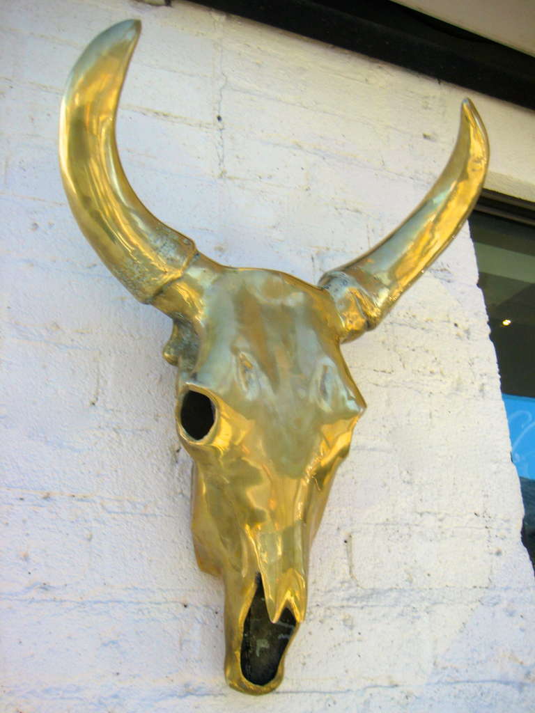 Late 20th Century A large scale solid polished brass sculptural cow skull c.1970's