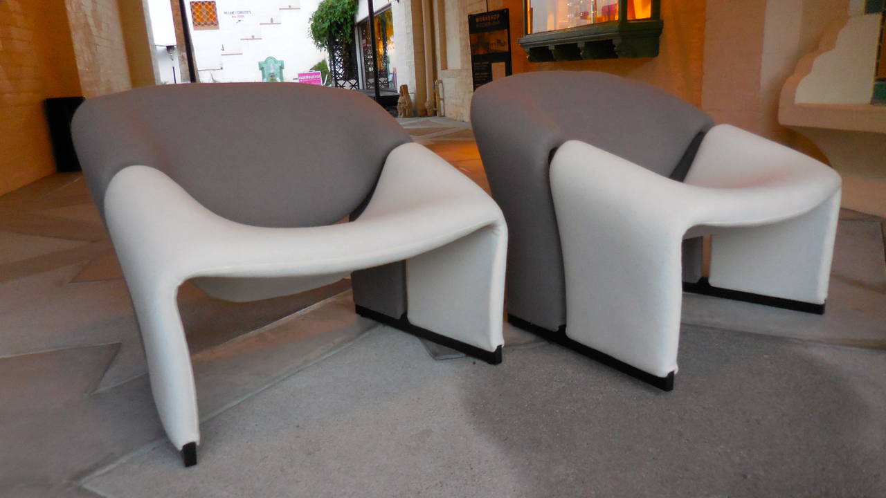 Handsome First Edition F598 Groovy Chairs by Pierre Paulin, circa 1970s In Excellent Condition In Palm Springs, CA