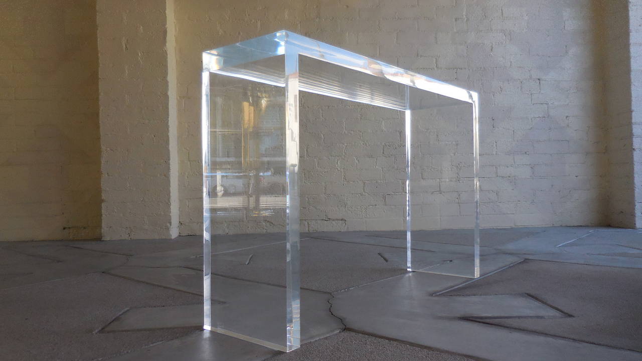 Thick Lucite Console Table by Carmichael In Excellent Condition In Palm Springs, CA