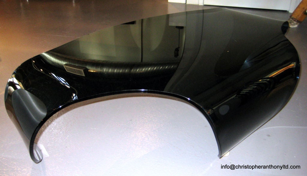 A Vintage Bent Glass Coffee Table in the Manner of Fontana Arte