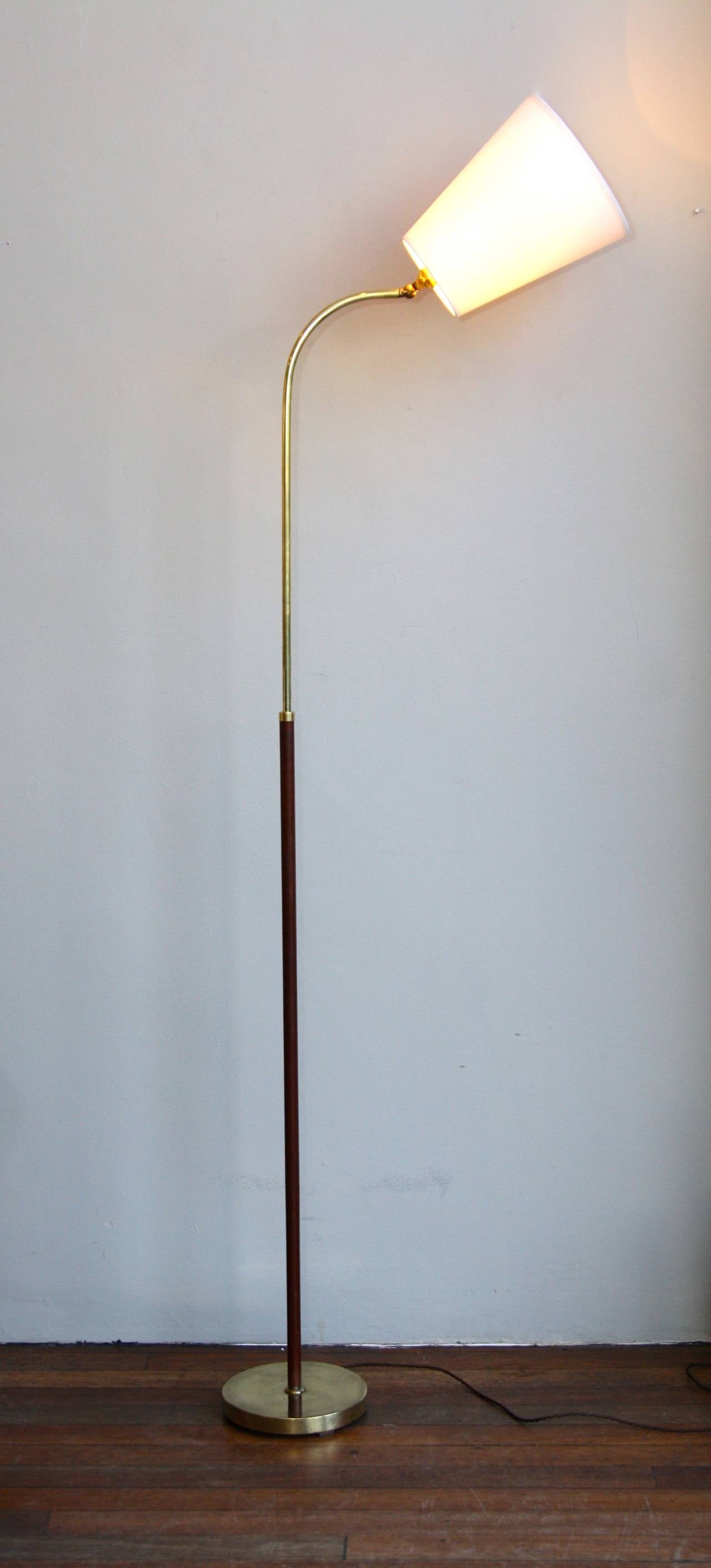 Leather and Brass Floor Light In Excellent Condition In London, GB