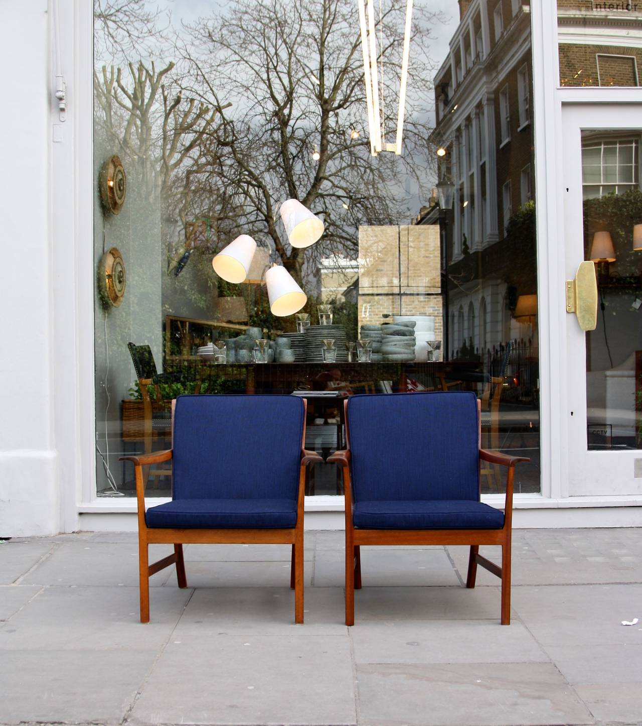 Ole Wanscher Pair of Armchairs For Sale 1