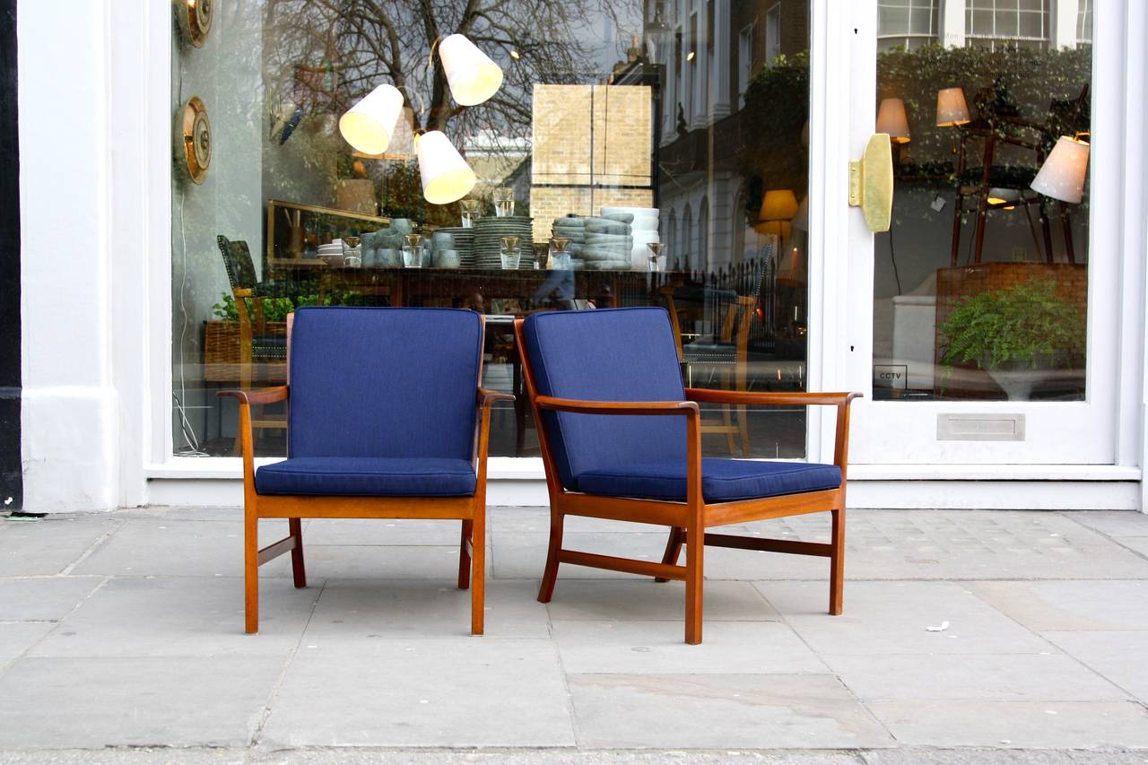 Scandinavo moderno Coppia di poltrone Ole Wanscher in vendita