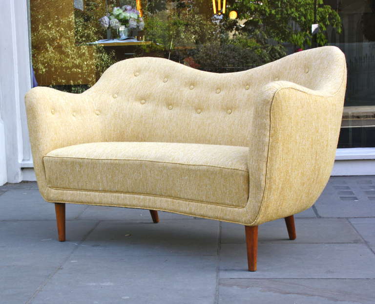 finn juhl 46 sofa