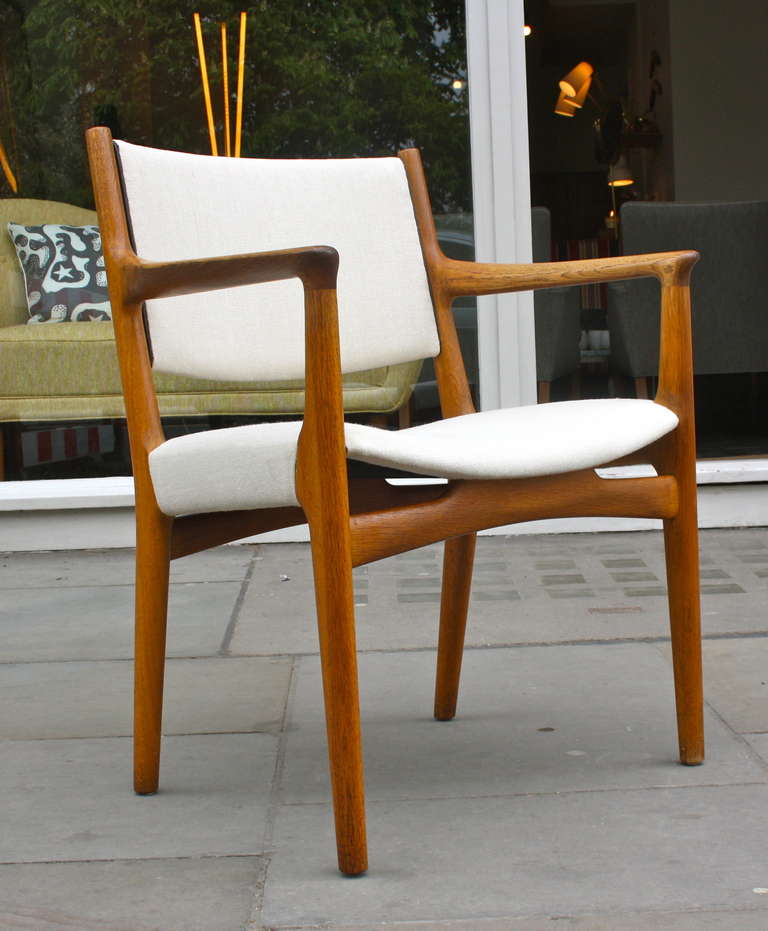 Hans Wegner Set of Six Early Oak Chairs In Excellent Condition In London, GB