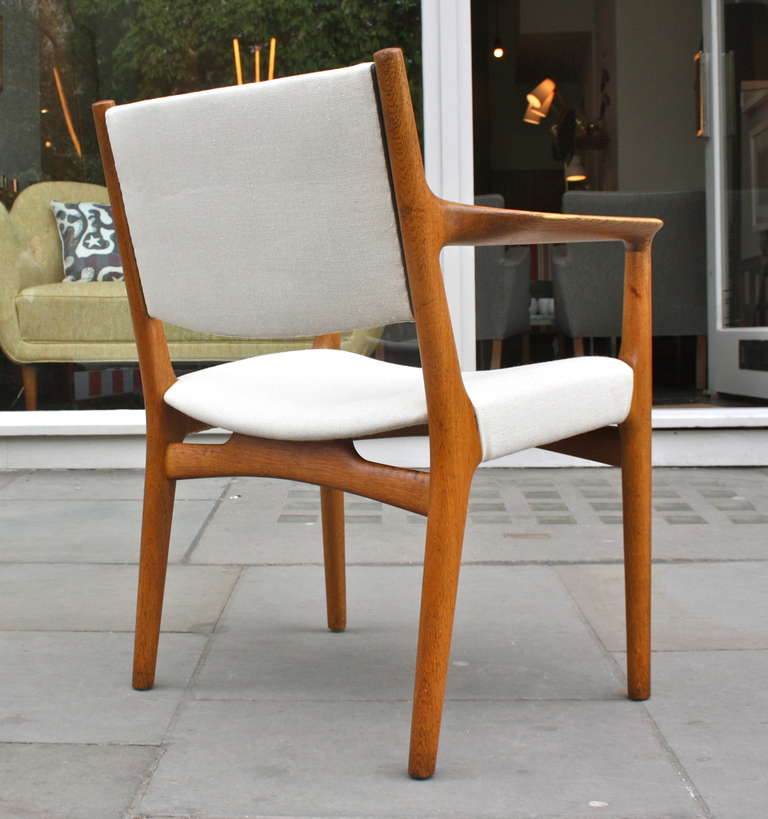 Mid-20th Century Hans Wegner Set of Six Early Oak Chairs