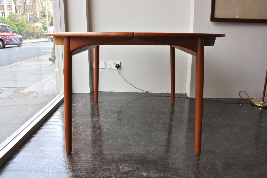 Einar Larsen & Bender Madsen Dining Room Suite