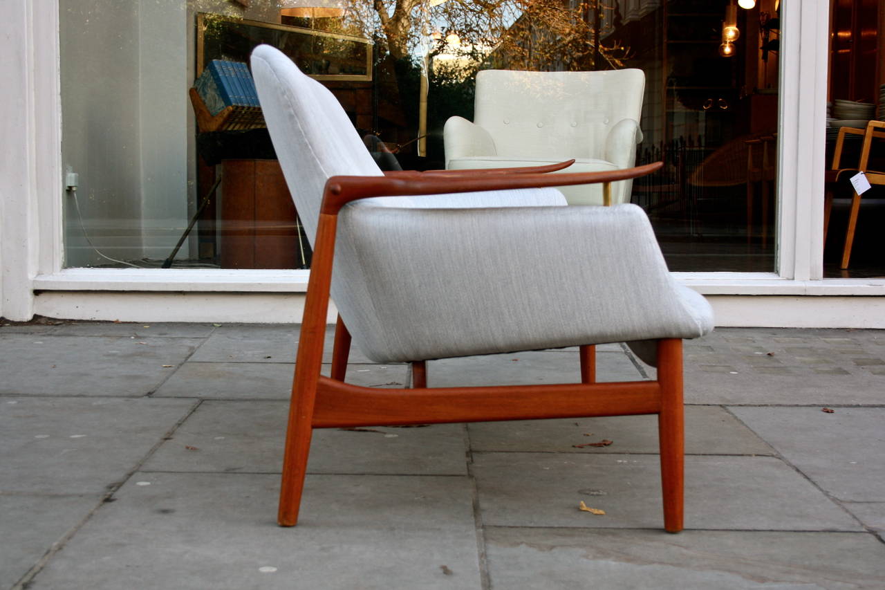 Finn Juhl NV53 Sofa In Excellent Condition In London, GB