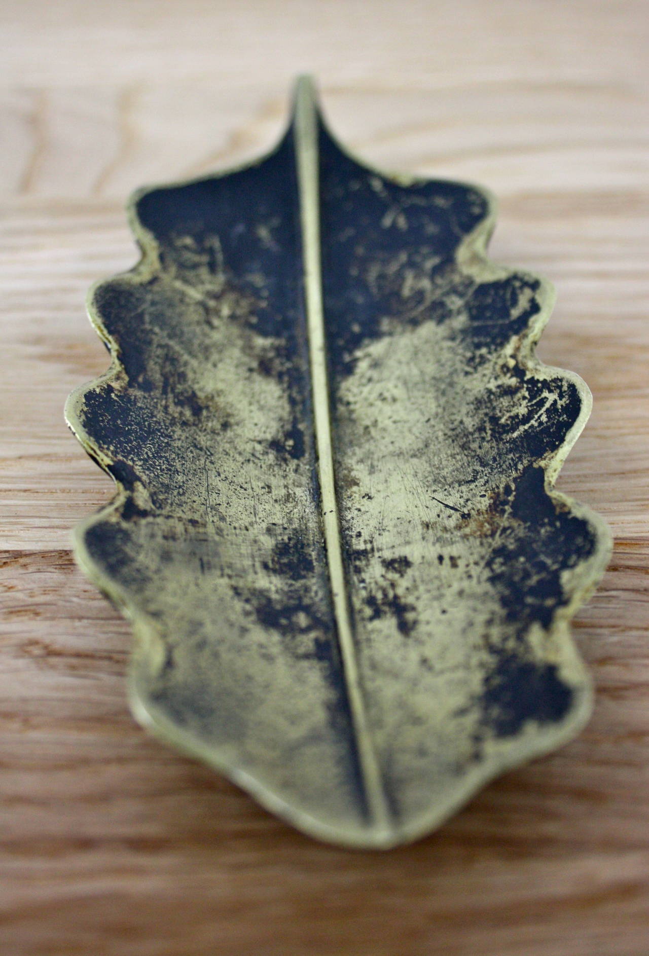 Brass Pair of Leaf Ashtrays by Carl Auböck
