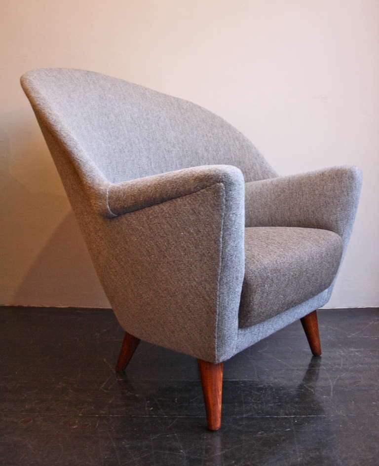 Fantastic early Nanna Ditzel armchair made by Kolds Savvaerk. Elegant and comfortable. Rare large scale early piece for Ditzel is as special to look at as it is to use.