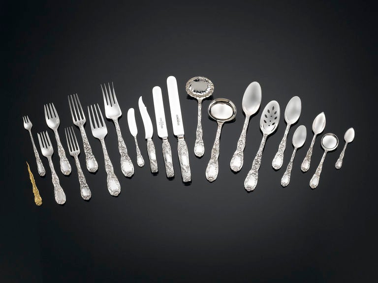 Tiffany & Co. Chrysanthemum Flatware Service In Excellent Condition In New Orleans, LA
