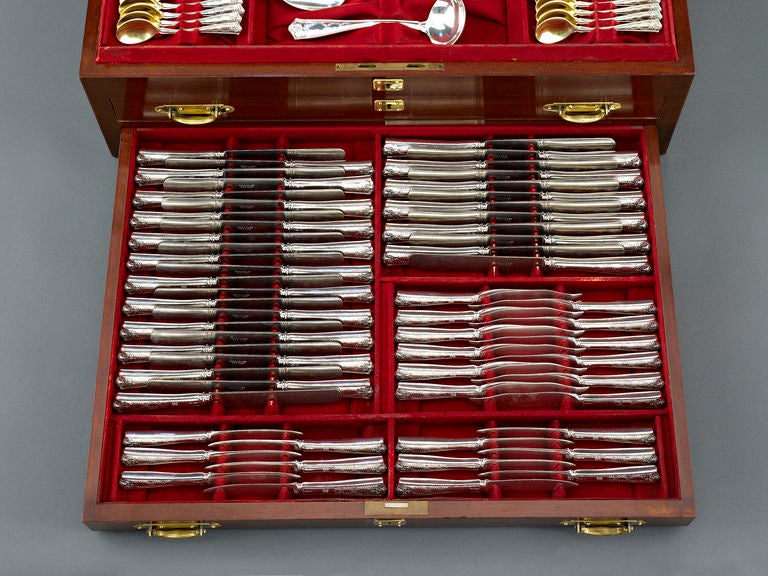 Tiffany & Co. Winthrop Flatware In Excellent Condition In New Orleans, LA