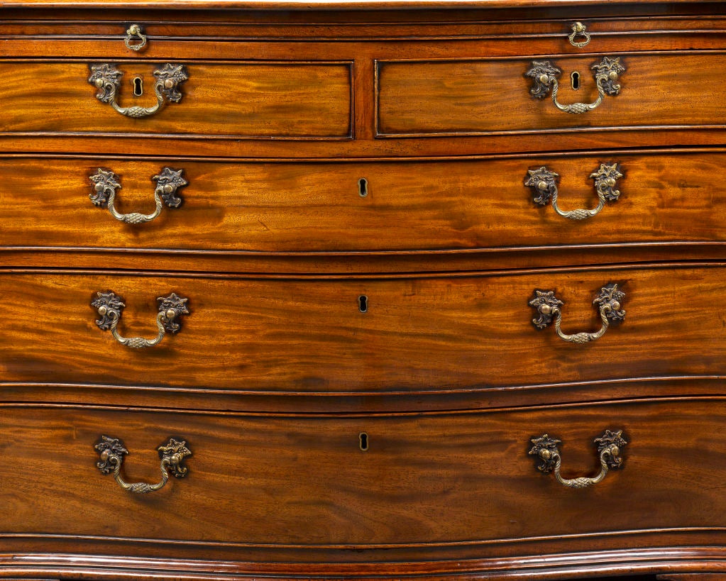 British Georgian Mahogany Serpentine Chest