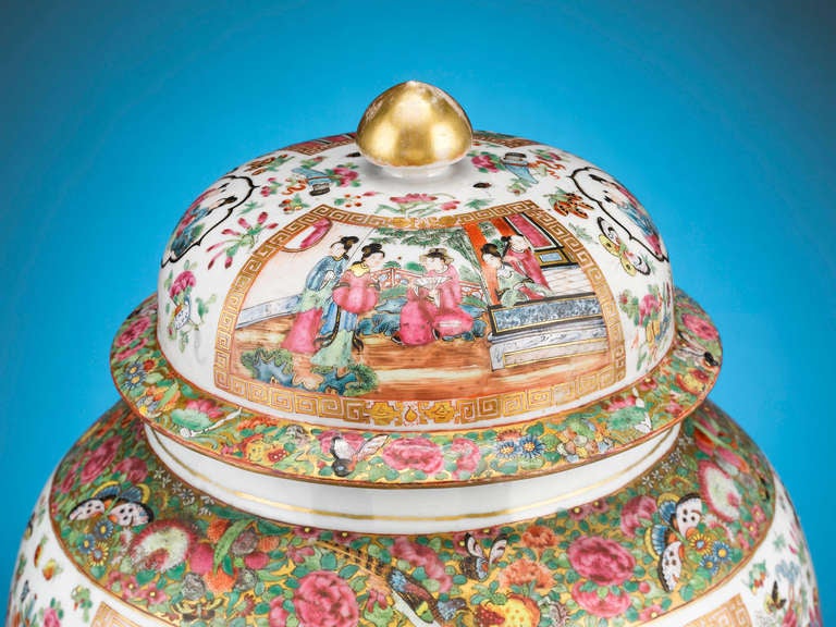 Chinese Rose Medallion Vases 1