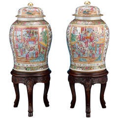 Chinese Rose Medallion Vases 4
