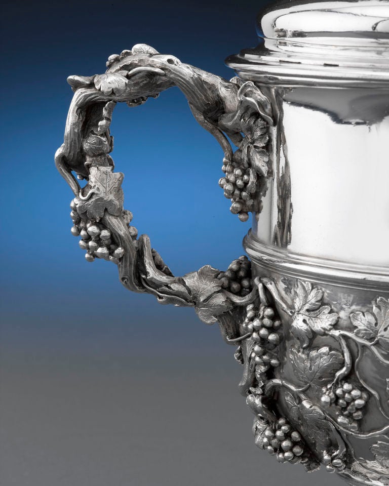 George II Silver Cup and Cover by Francis Nelme In Excellent Condition In New Orleans, LA