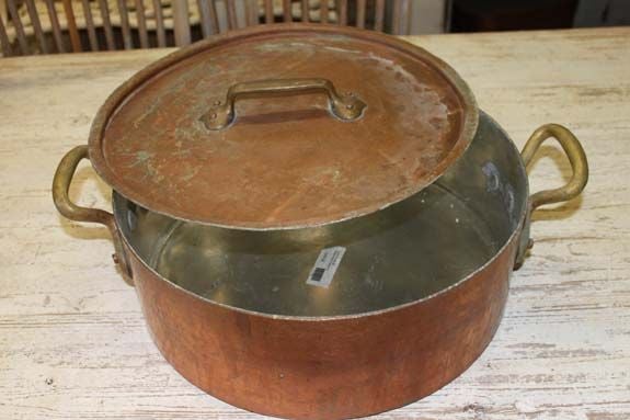 Set of Vintage Copper Pots - Cook Ware In Good Condition For Sale In Fredericksburg, TX