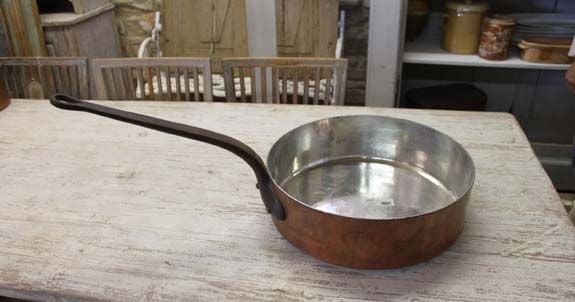 Set of Vintage Copper Pots - Cook Ware For Sale 2