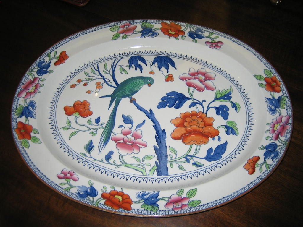 HIGHLY DECORATIVE PAIR OF ENGLISH GRADUATED ASHETTS/PLATTERS MADE BY BOOTHS WITH BOTH AN IMPRESSED 
