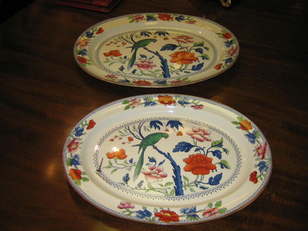 20th Century Pair Of English Graduated Ashetts/platters For Sale