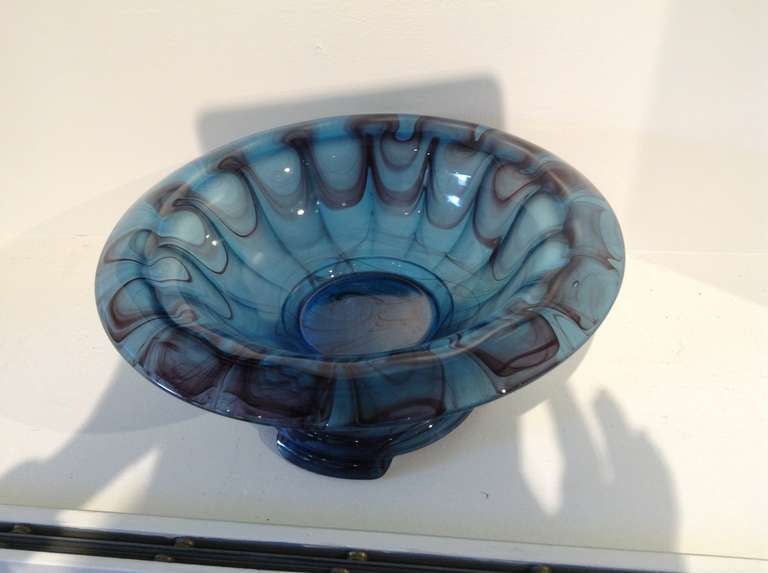 Art Deco Gateshead Glass Bowl On Stand In Excellent Condition For Sale In Middleburg, VA