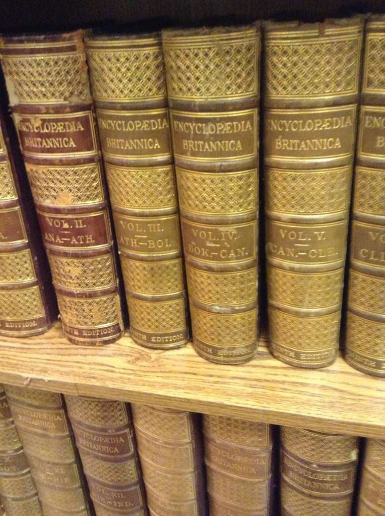 Fabulous  set of 25 volumes early English large leather bound Encyclopedia  Britannica beautifully . Rare to find a large complete set of these early books. Great display for a library.