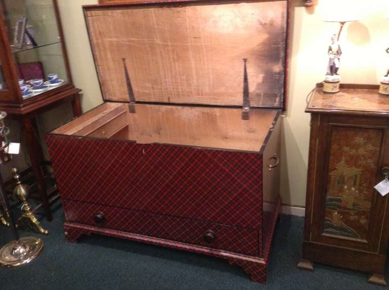 Scottish 19thcent Tartanware Blanket Chest In Good Condition For Sale In Middleburg, VA