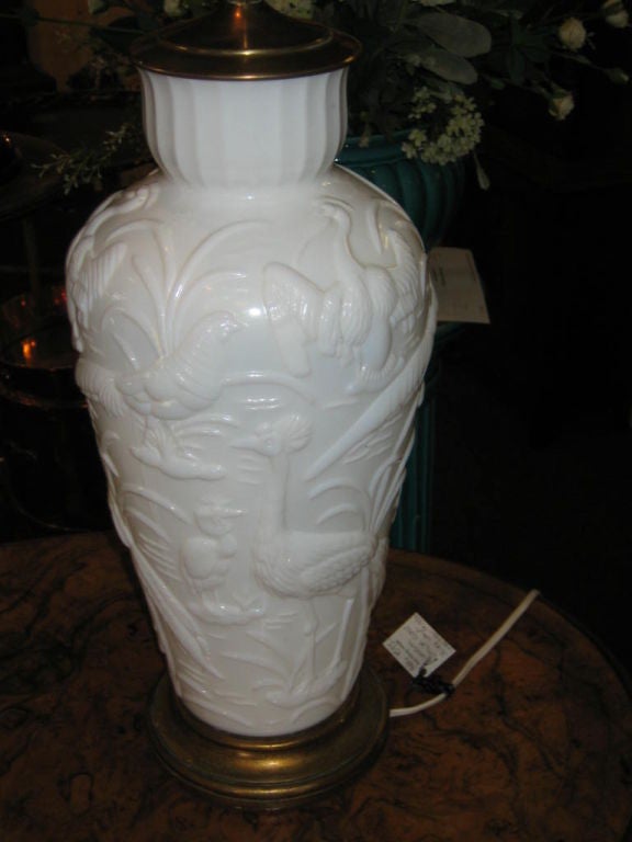 MILK GLASS TABLE LAMP WITH EMBOSSED BIRDS - CRANES, PEACOCKS
