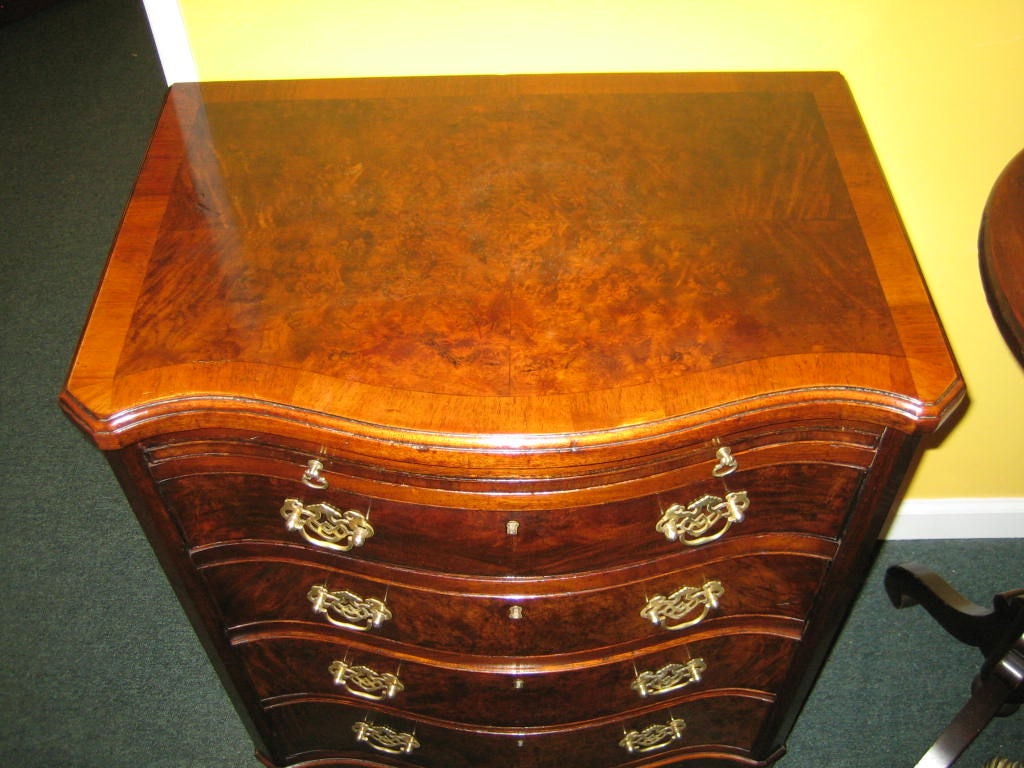 English Serpentine Front 4 Drawer Bachelor's Chest 1