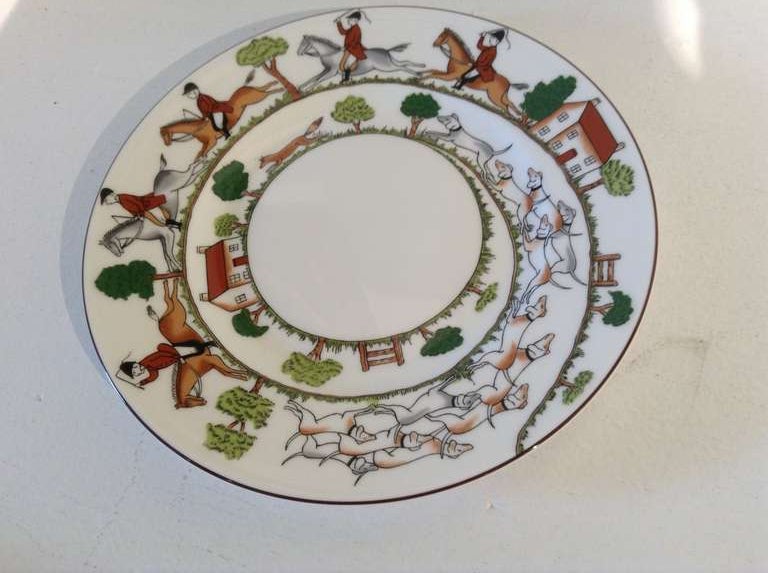 LARGE SET OF ENGLISH BONE CHINA HUNT SCENE DINNER SERVICE BY WEDGWOOD COMPRISES 15 X DINNER PLATES, 11 X 8 INCH SALAD PLATES 
Please call Lesley at Penny Farthing Antiques 703 599 6018 for more info or to purchase.