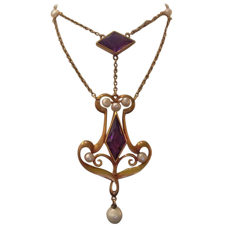 Art Nouveau 14kt gold Amethyst and Pearl Lavaliere For Sale at 1stDibs