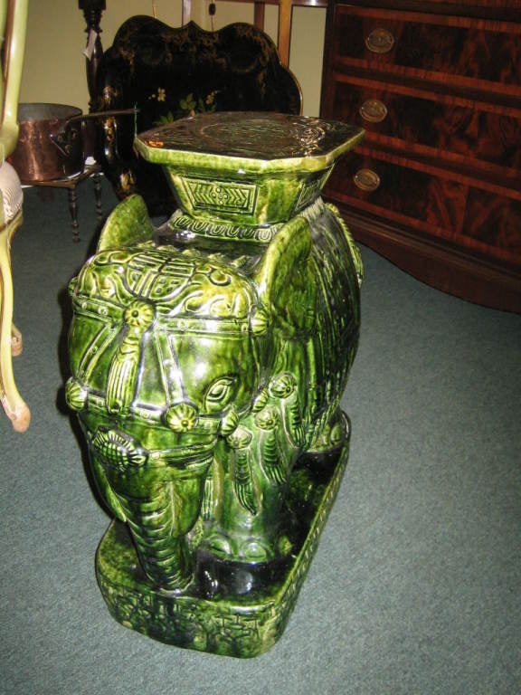 WONDERFUL ASIAN GREEN ELEPHANT CERAMIC GARDEN SEAT/SIDE TABLE.