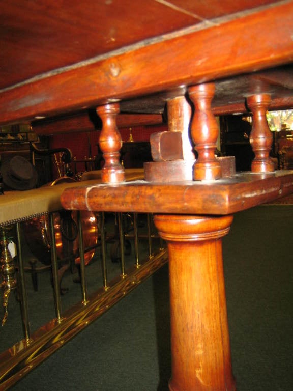 American 18th Century Tilt Top Table